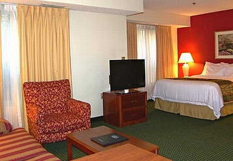 Residence Inn Houston Sugar Land/Stafford Room photo